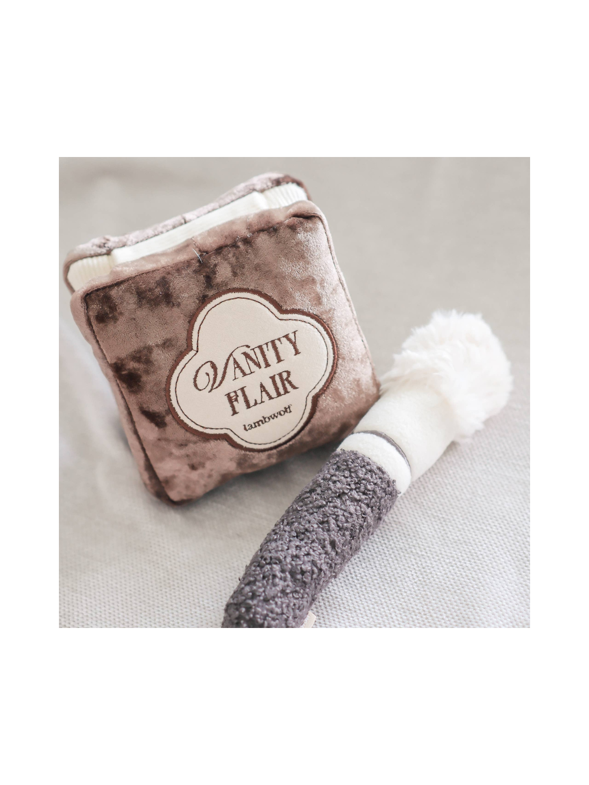 Setting Powder & Brush Dog Toy