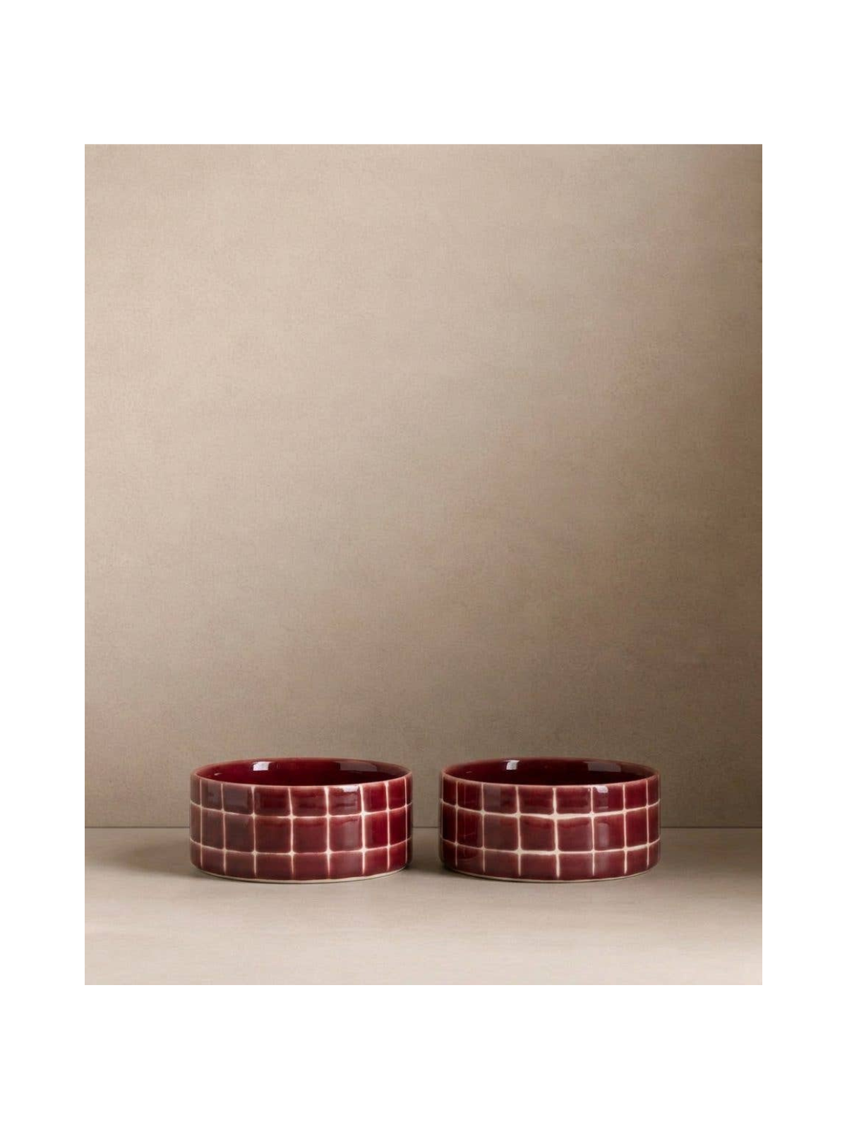 Pool Stoneware Pet Bowl – Burgundy