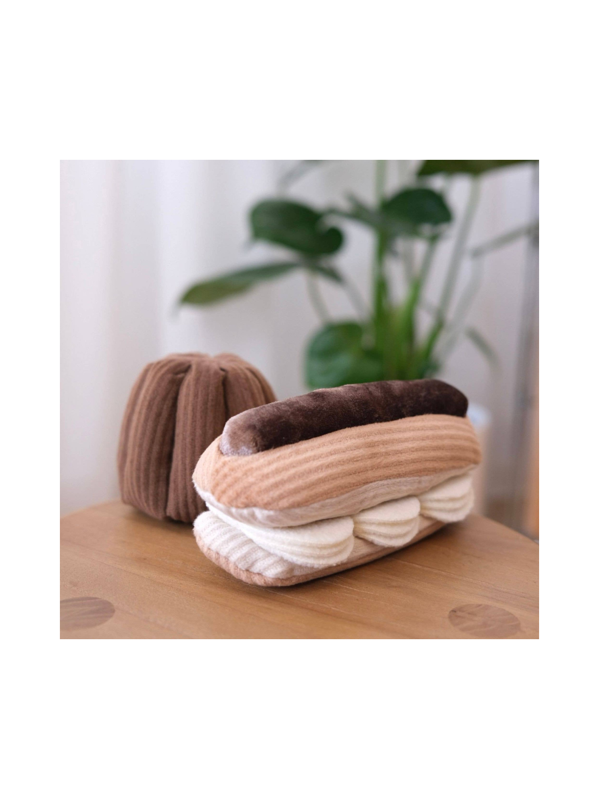 Eclair Enrichment Dog Toy