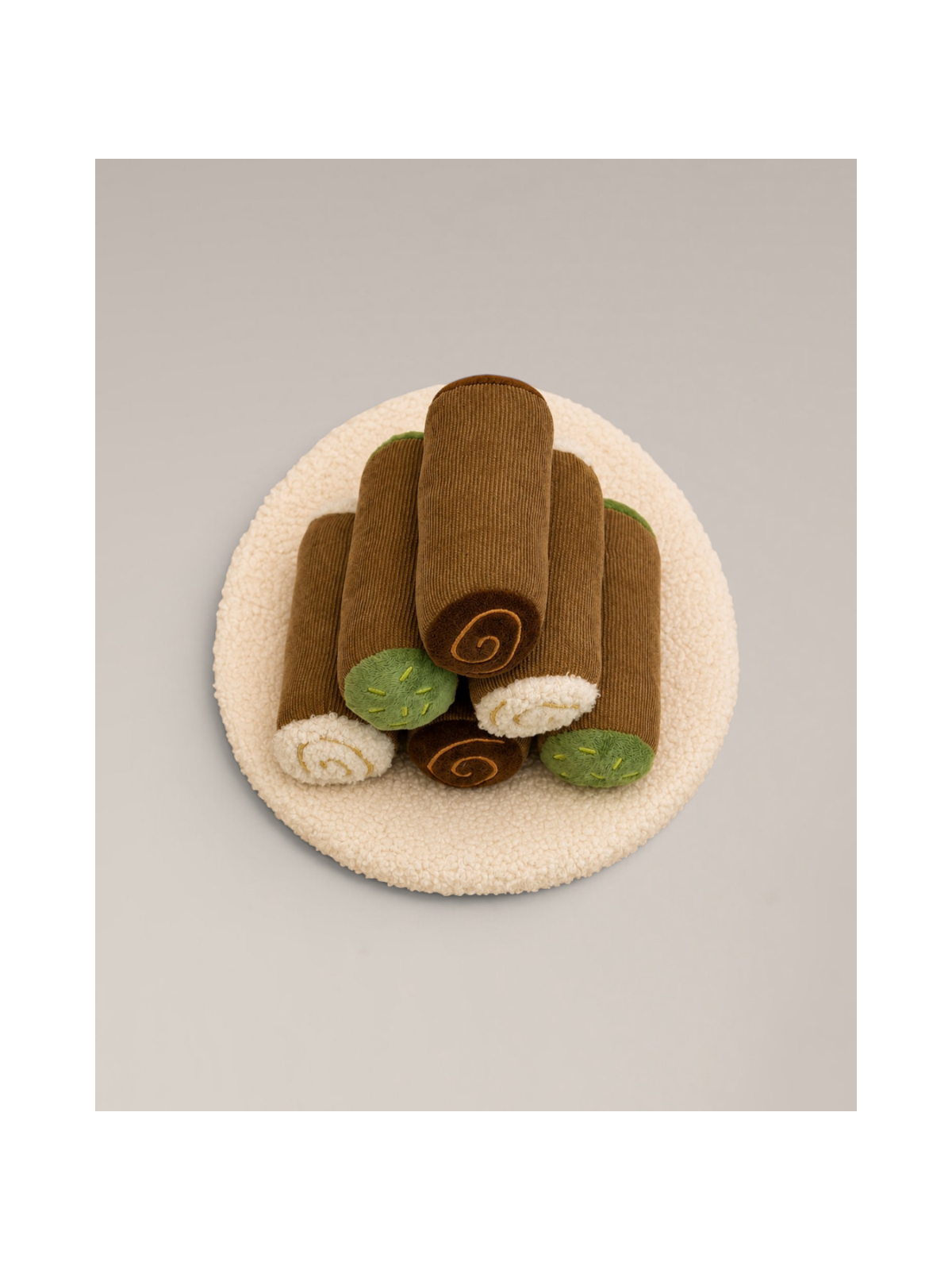 Cannoli Pyramid Interactive Dog Toy