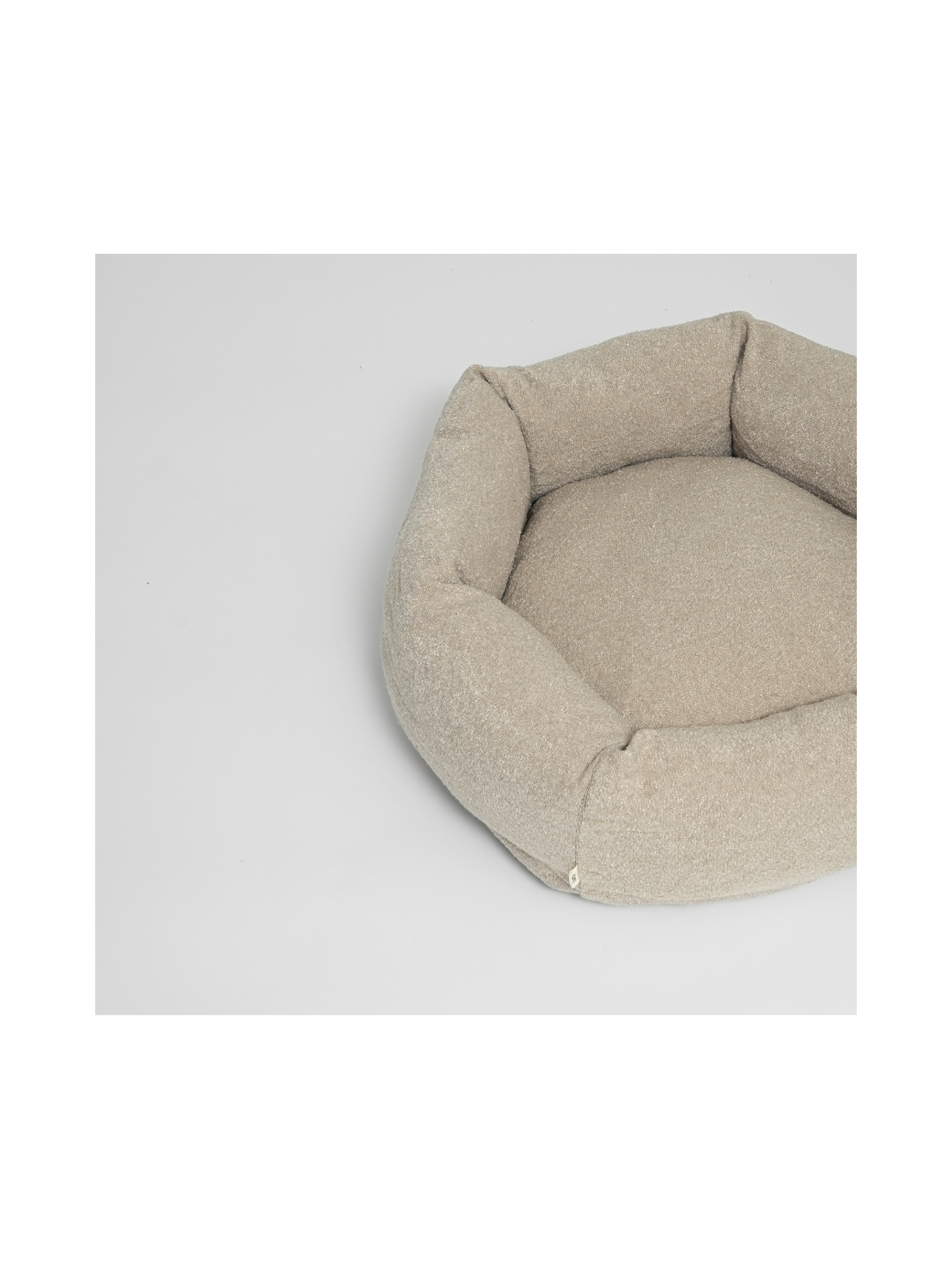 Luna Dog Bed 3.0 – Oat Bouclé