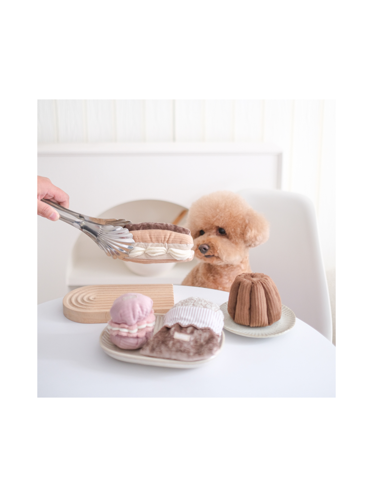 Eclair Enrichment Dog Toy