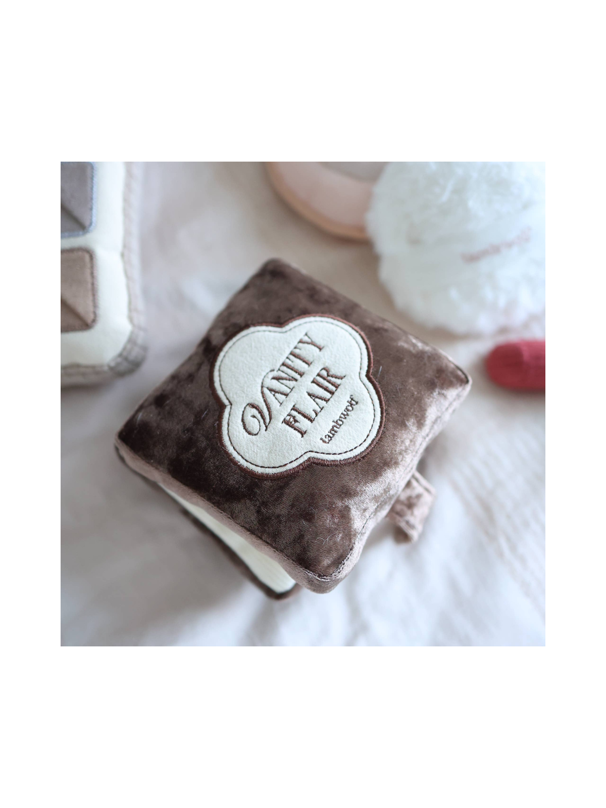 Setting Powder & Brush Dog Toy