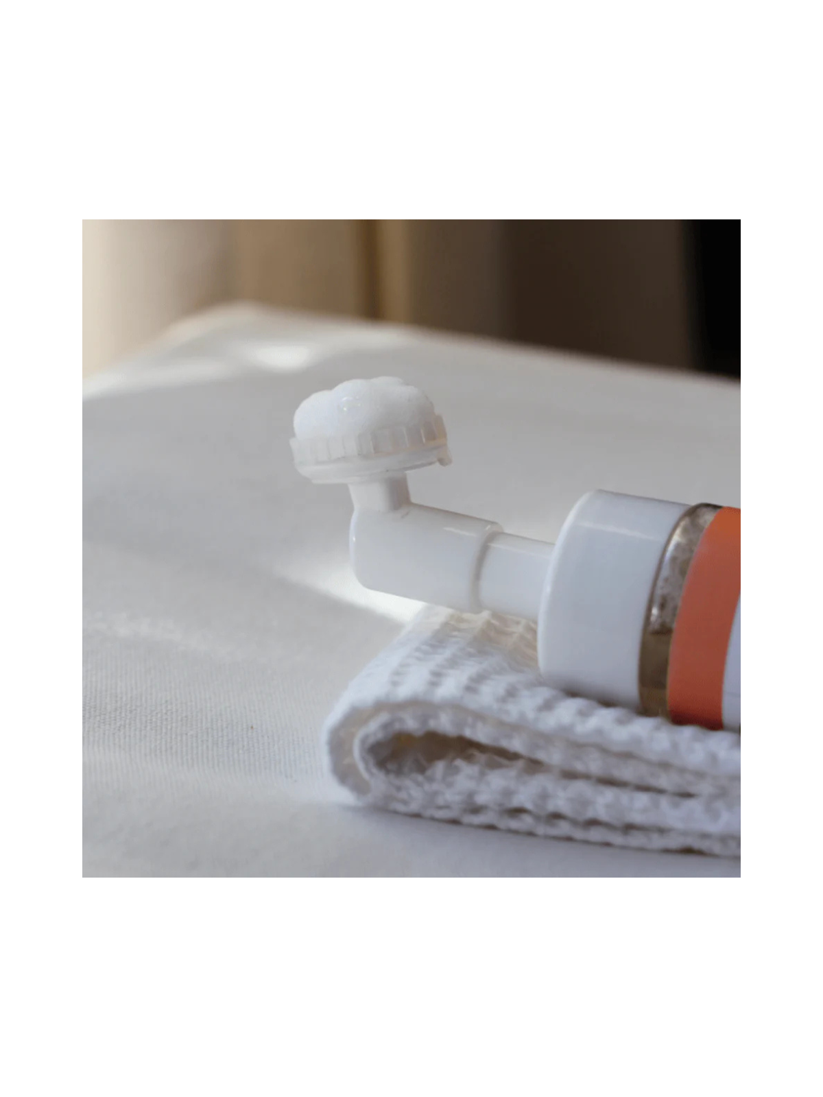 Refillable Paw Cleaner For Dogs