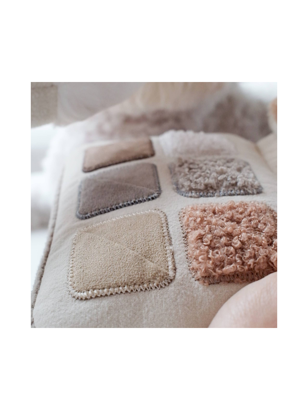 Eyeshadow Palette Enrichment Dog Toy