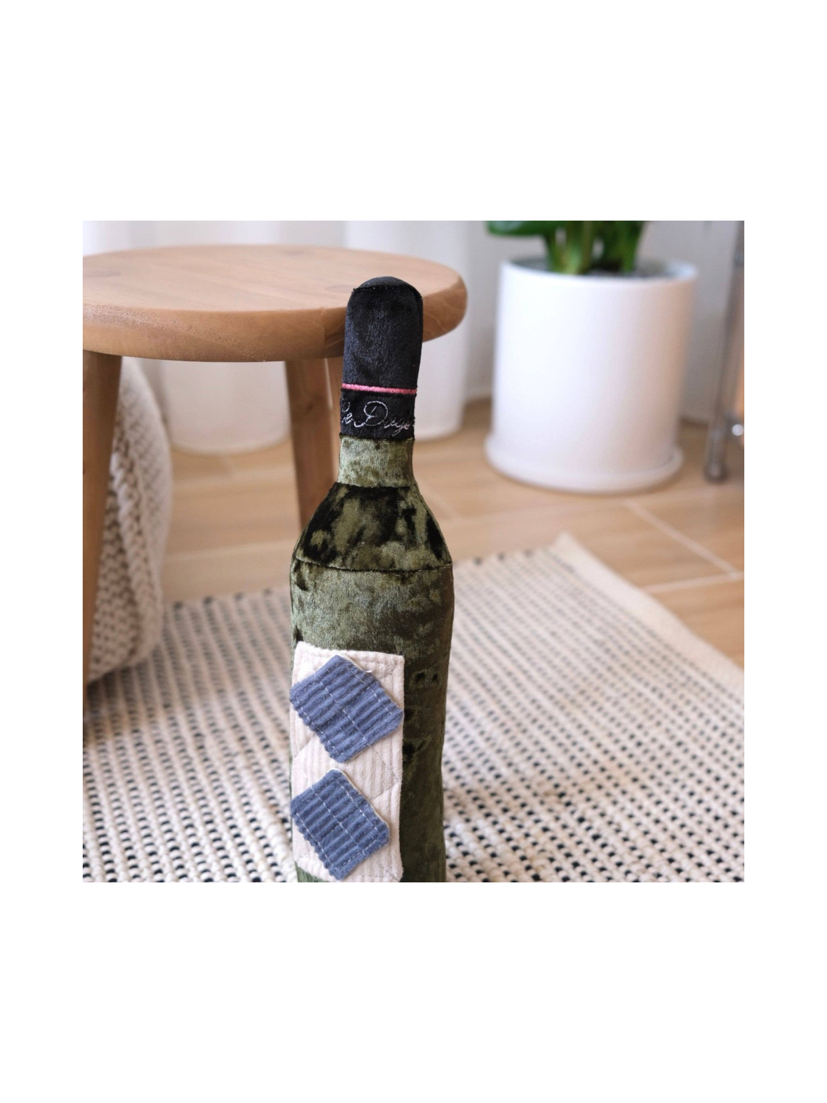 Merlot Enrichment Snuffle Toy