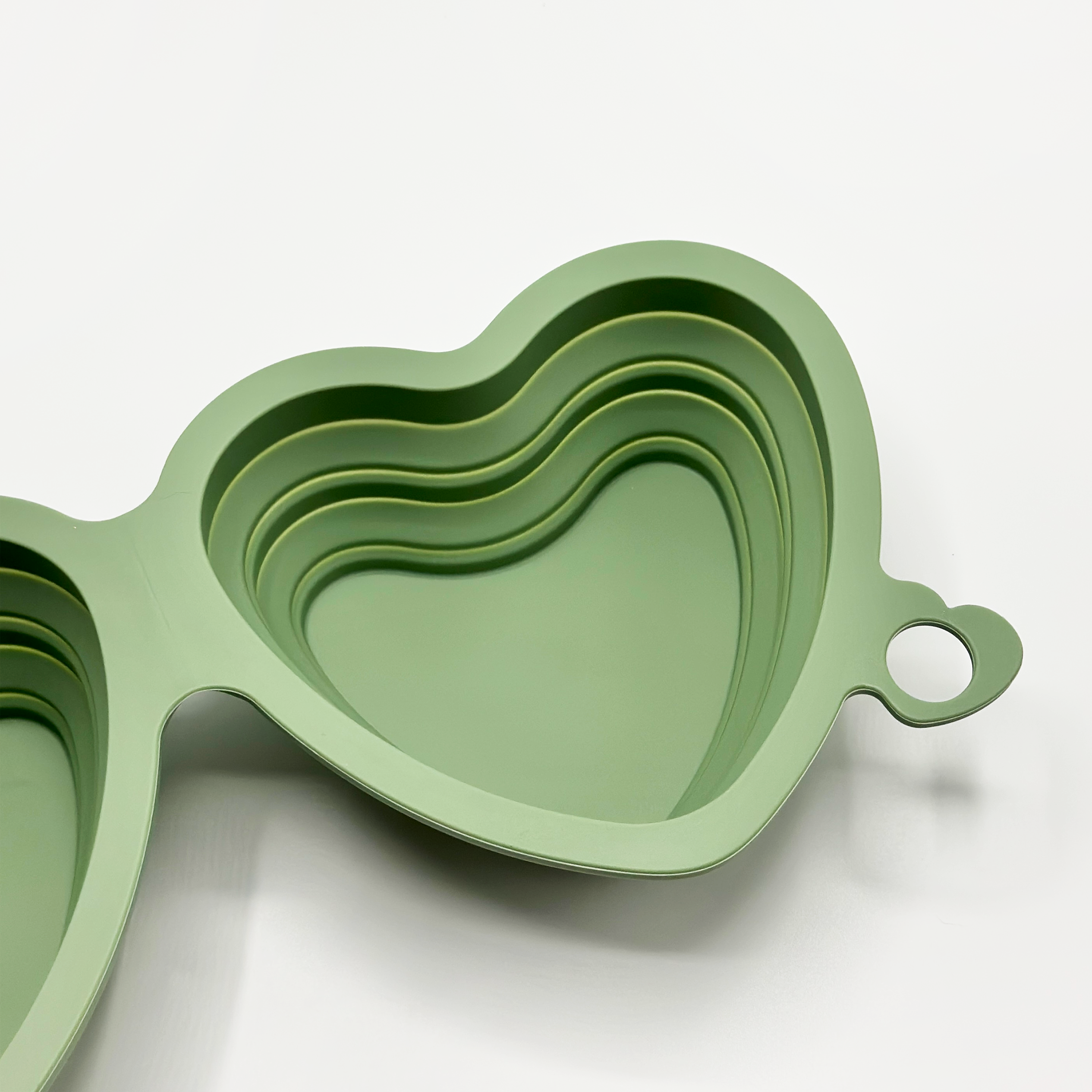 Heart Collapsible Bowl – Sage
